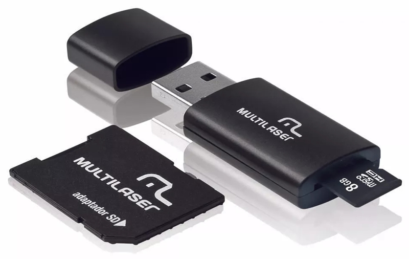 Cartão 8GB Micro SD com adaptador SD e USB - Classe 10 - Velocidade até 30MB/s - Kit 3 em 1 - Multilaser MC05