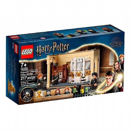 Brinquedo - LEGO Harry Potter - Hogwarts: Erro de Poção de Polissuco - 76386